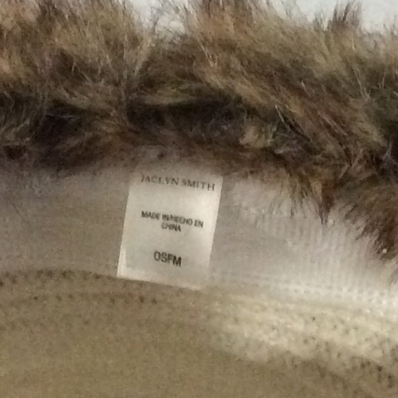 Jaclyn Smith Faux Fur Trimmed Hat & Ear Muffs - Picture 2 of 6